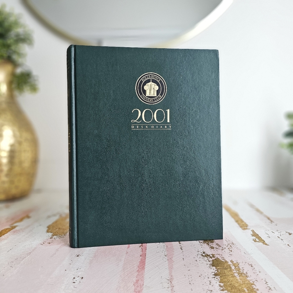 NEW Rolls-Royce Owners’ Club 2001 Elegant Green Desk Diary – Vintage Collectible